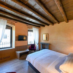 Camera standard con letto king size